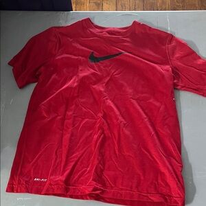 Nike Men's Red Short Sleeve Tee